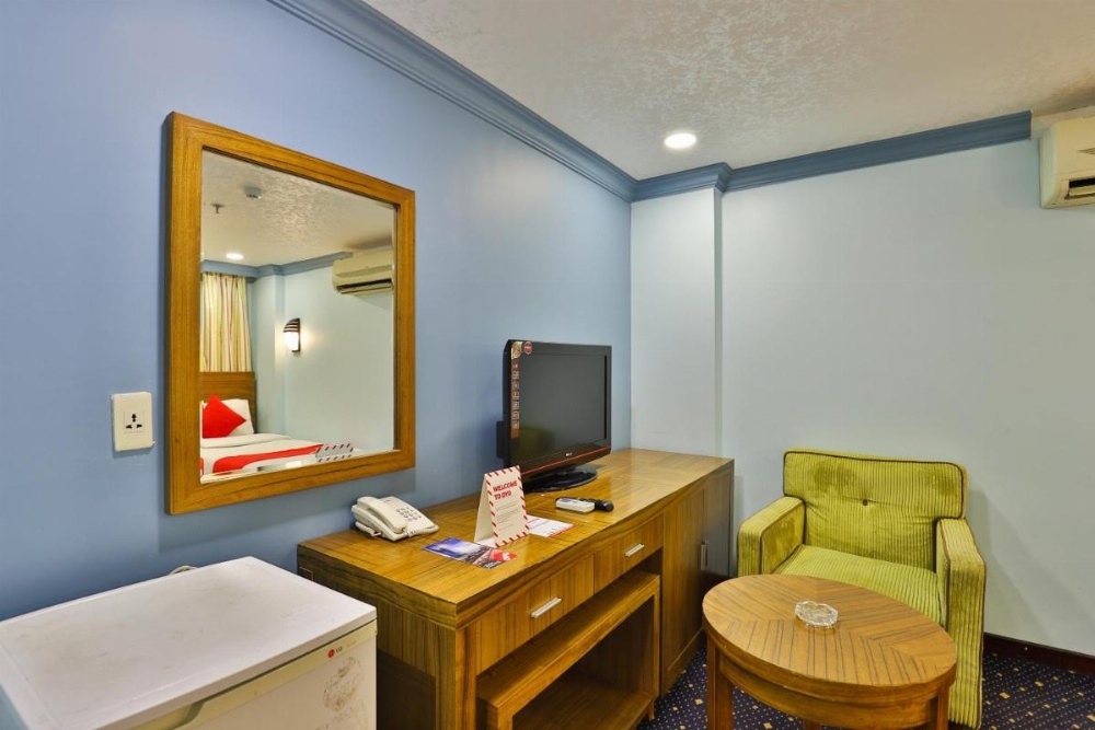 Room image 4