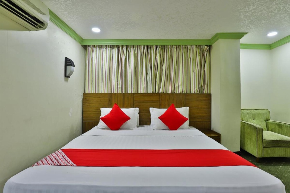 Room image 4